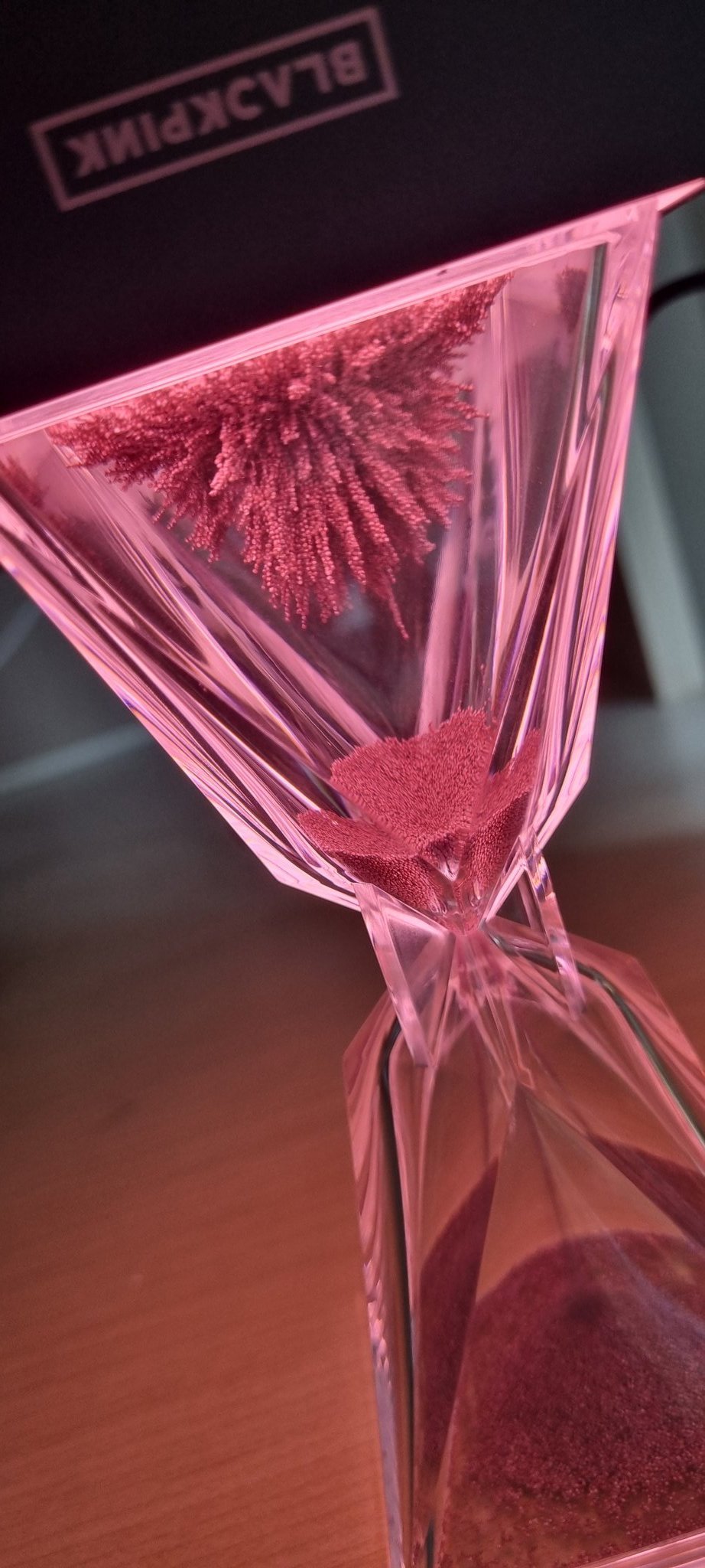 BLACKPINK新专辑沙漏氛围灯实物⏳底部有姐4个的签名！！！ 