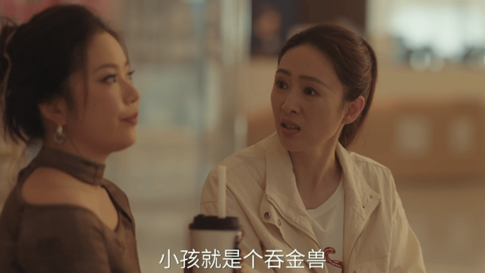 本来以为《四喜》里妈妈辈会是狗血互撕戏，结果完全被打脸！岳秀娥得知对方取环大出血