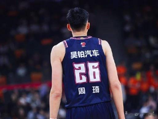 广东队这10名球员离队概率！
1.周琦  50%
2.沃特斯  50%
3.任骏