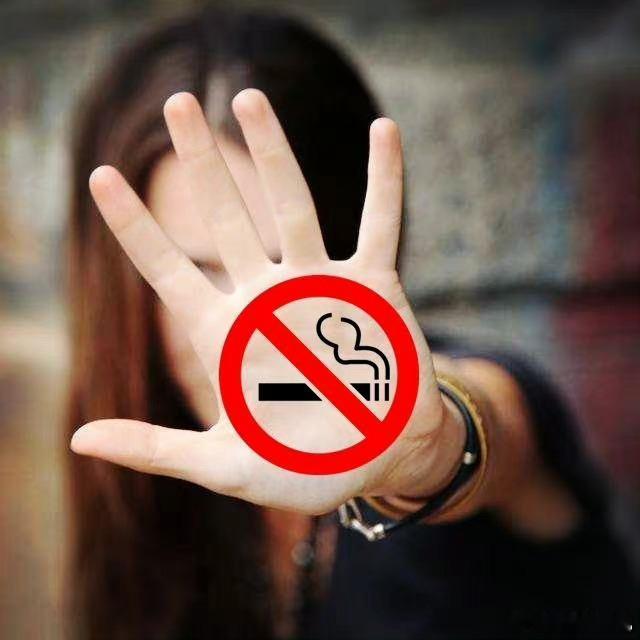 #吸烟者患肺癌的概率是普通人的15~30倍##青3选手蒋智豪患肺癌# “吸烟有害