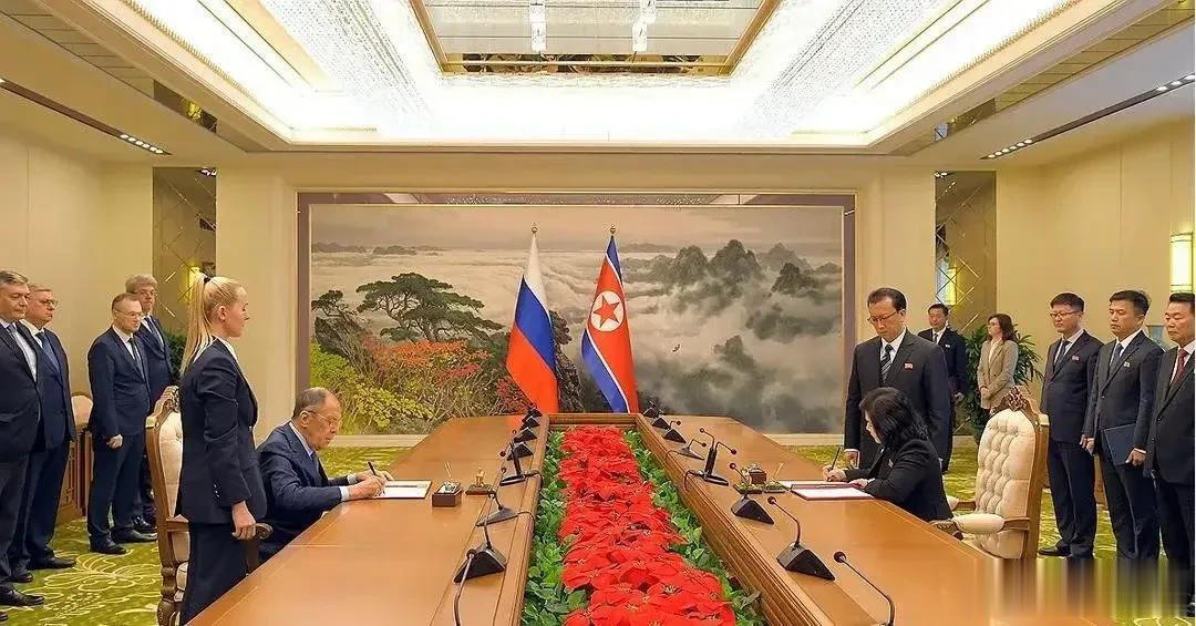韩国服软，表示愿意与朝鲜无条件进行对话。
10月19日，俄罗斯外长拉夫罗夫在访问