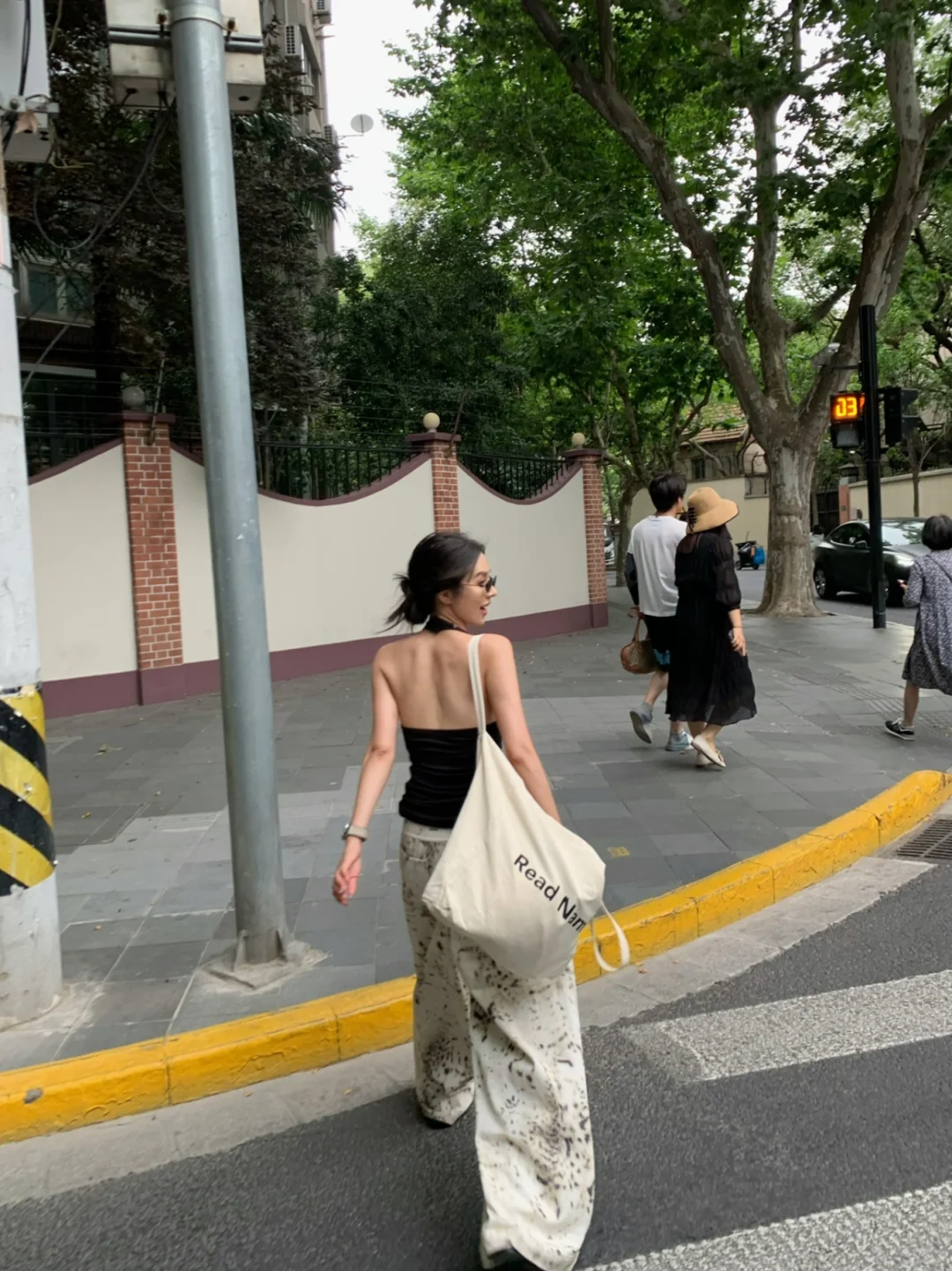 上街走走