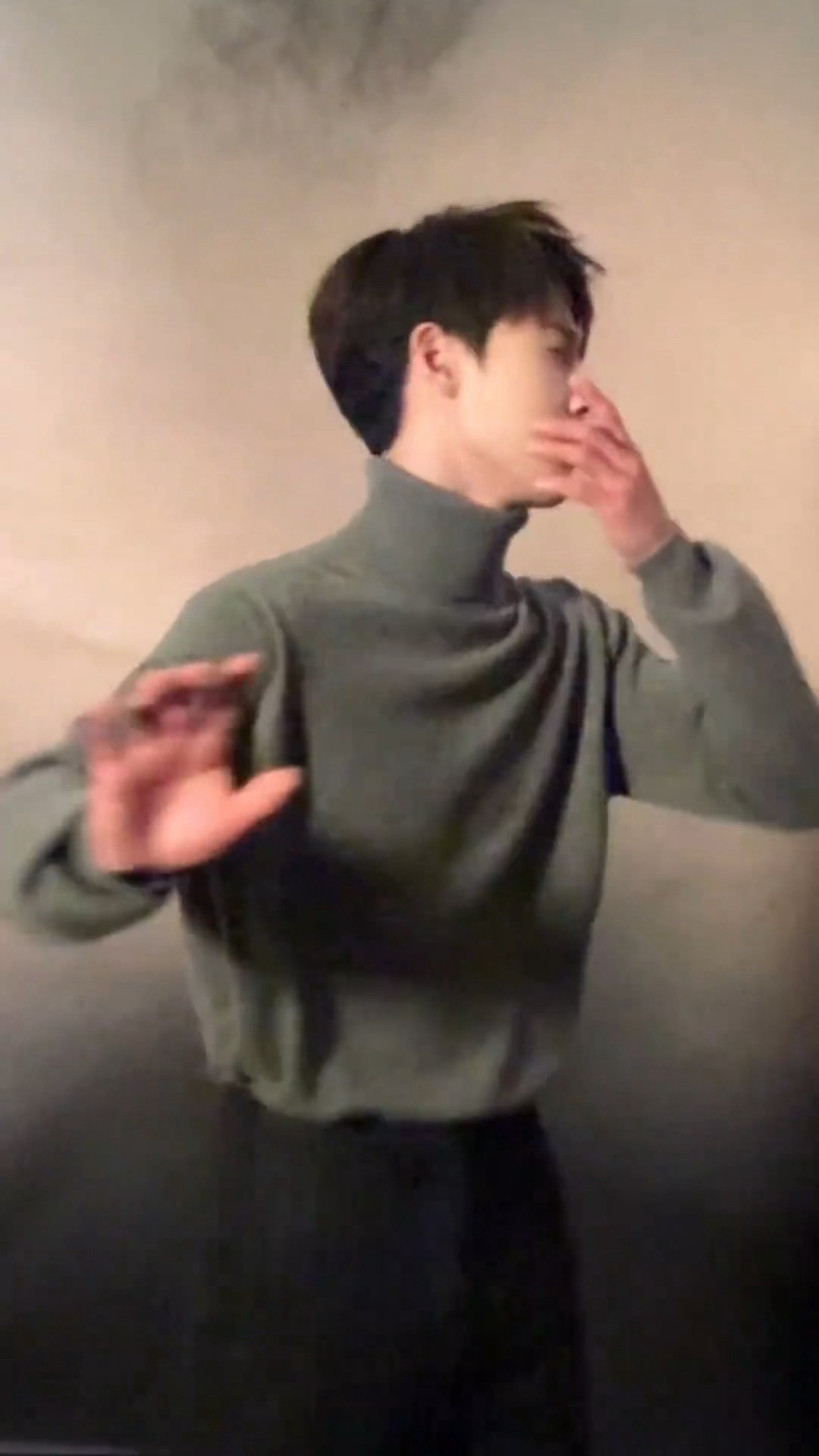 李昀锐就这样漫不经心的going ​​​