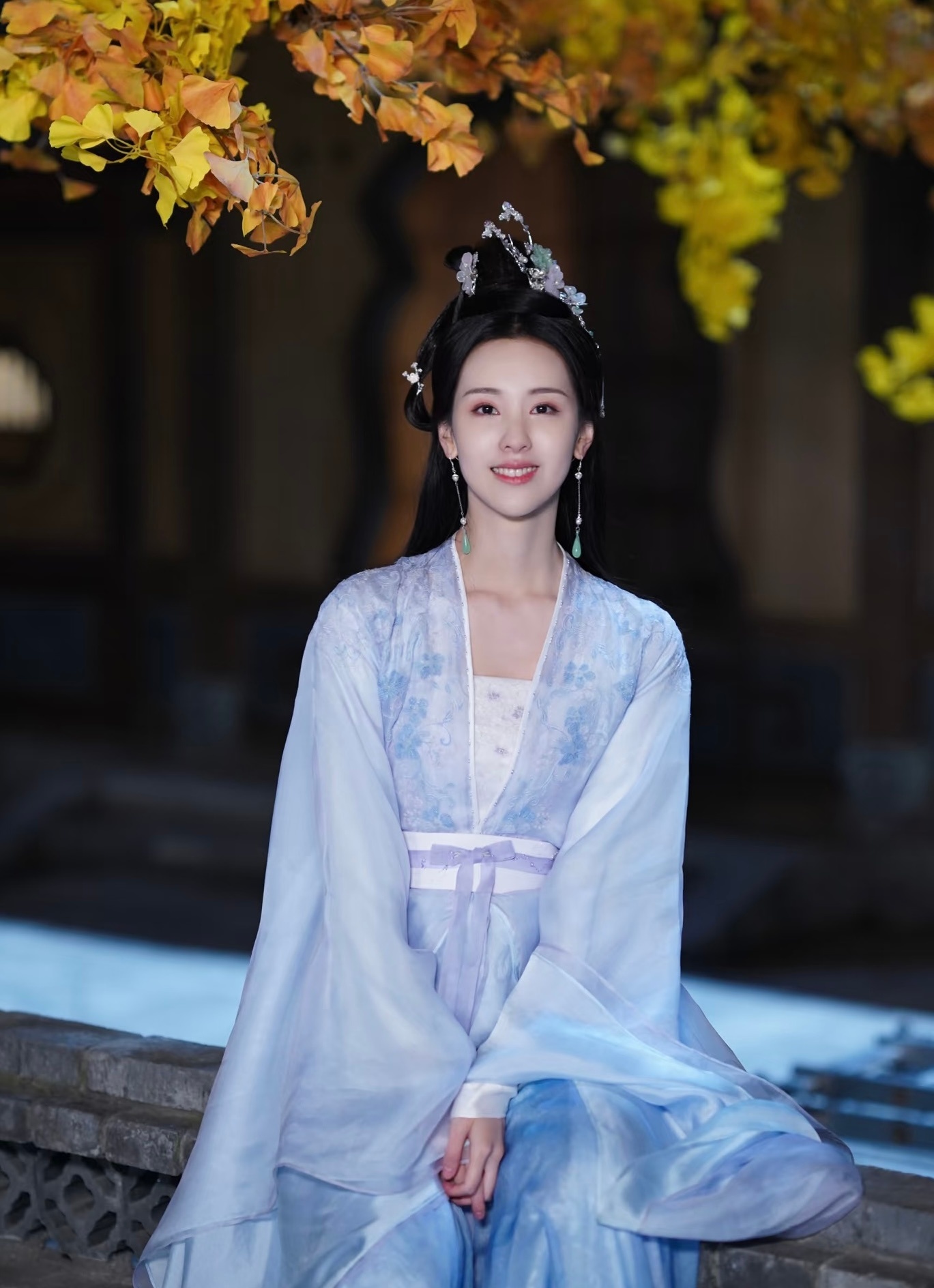 祝叶冰裳生日快乐！！！！！！ ​​​