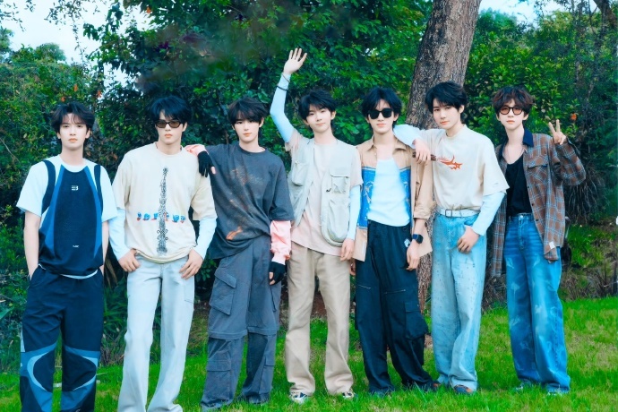 比时代少年团演唱会先来的是音乐节 时代少年团比演唱会先来的是音乐节 比时代少年团