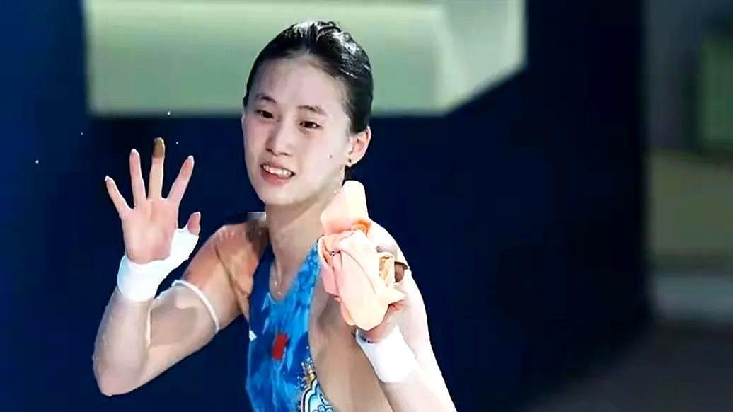 我真的，一口气堵在胸口。
决赛前，去“威胁”我们的跳水冠军陈芋汐？就刚才开车听广