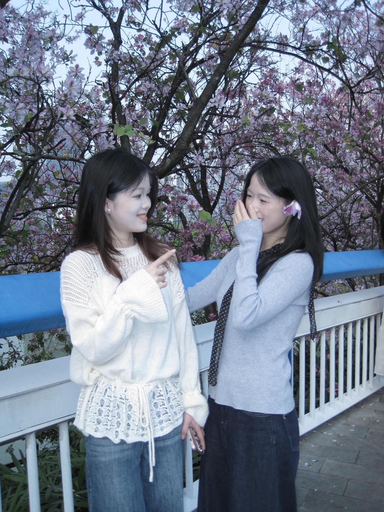 偶遇桥头拍照花絮 生活与我 原相机的自己 在一起的样子 闺蜜