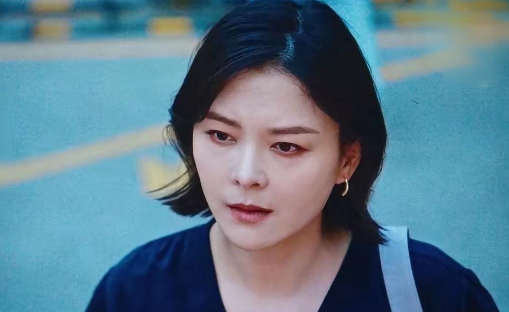 追剧《蒸蒸日上》第15、16集       李信和萧龙女代理的这起离婚案，让人看
