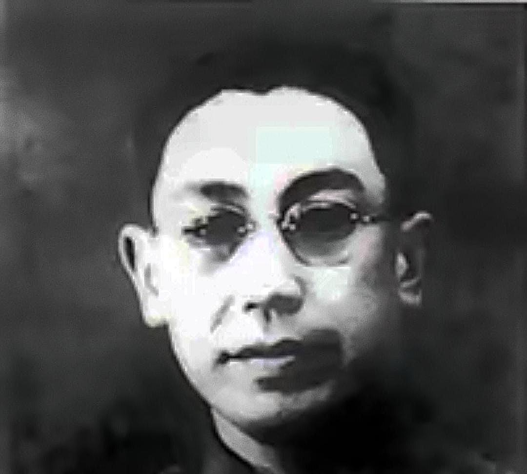 郭汝瑰起义后，一直以为自己潜伏成功，靠的是高超的权谋。直到建国后，他才知道，自己