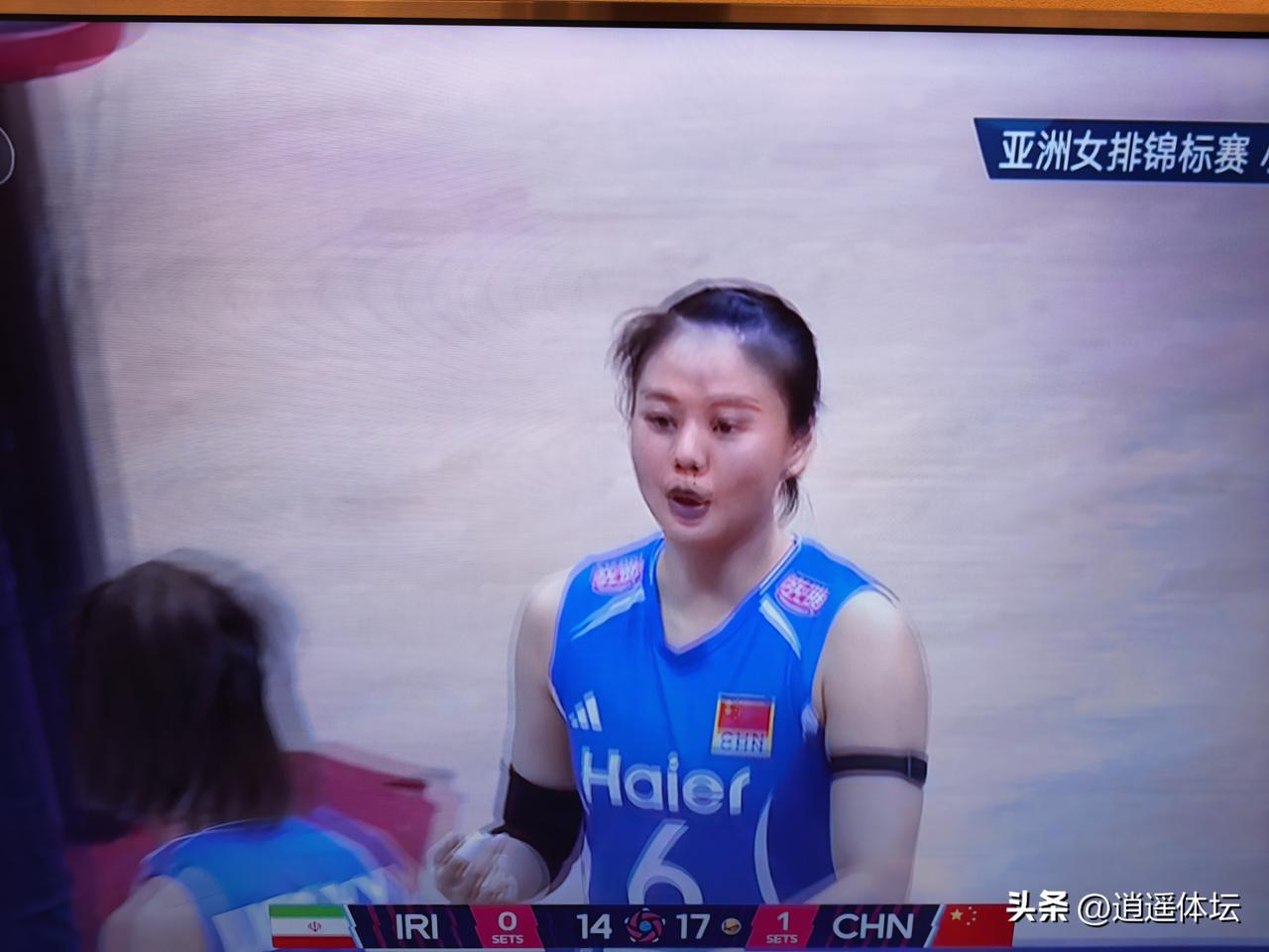 第二局发生了什么？中国女排面对伊朗女排的比赛中，中国女排在第二局中越打越乱！
 