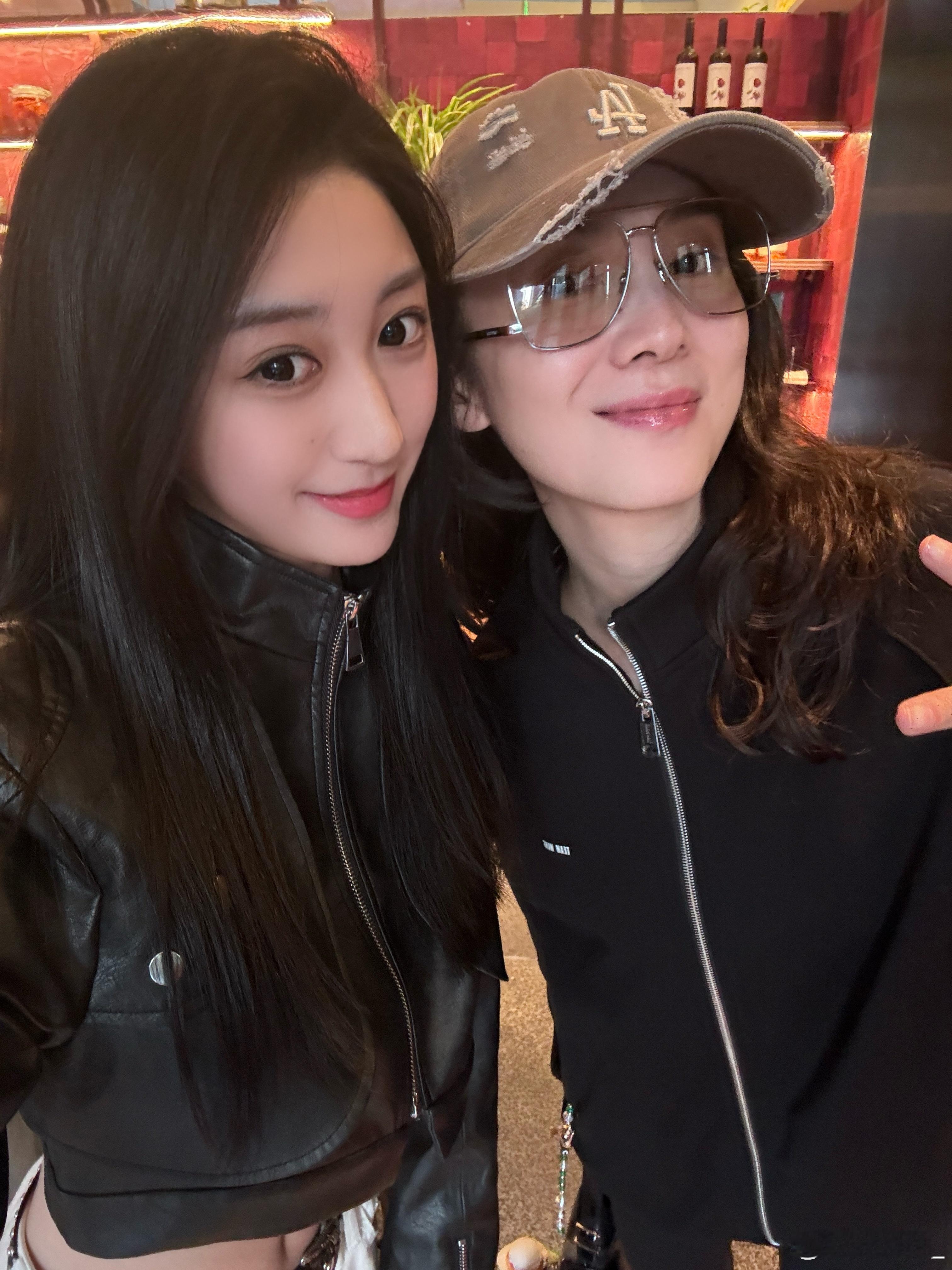 贴贴宋佳老师🥰 ​​​