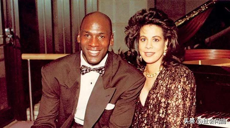 迈克尔·乔丹一生两段婚姻，一共有5个孩子，就二儿子是一个显眼包！

第一任妻子：