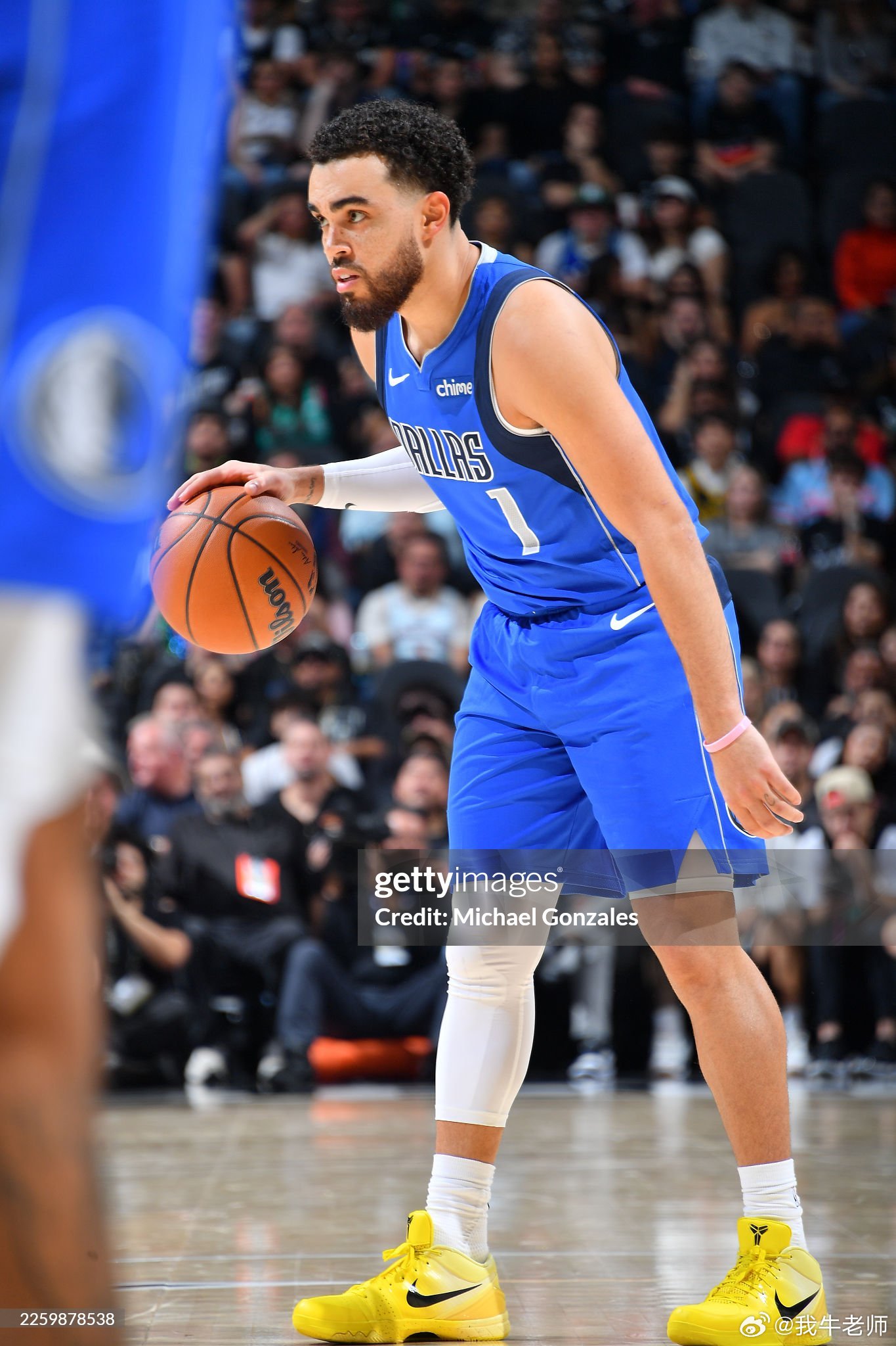 MFFL 来自Marc Stein的消息。达拉斯将裁掉泰厄斯·琼斯￼。灰熊战胜独