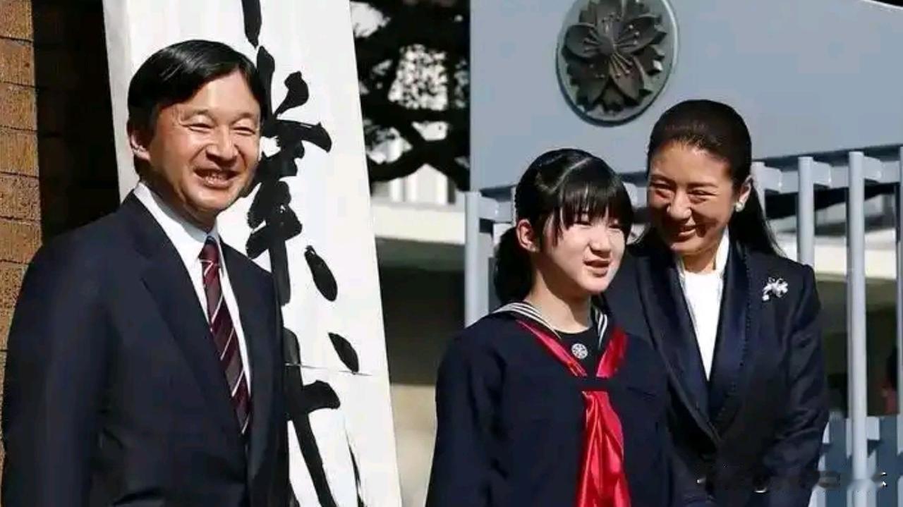 强行封杀女天皇、重启军国旧势力：日本皇室修法背后的肮脏权斗
 
7月17日，日本
