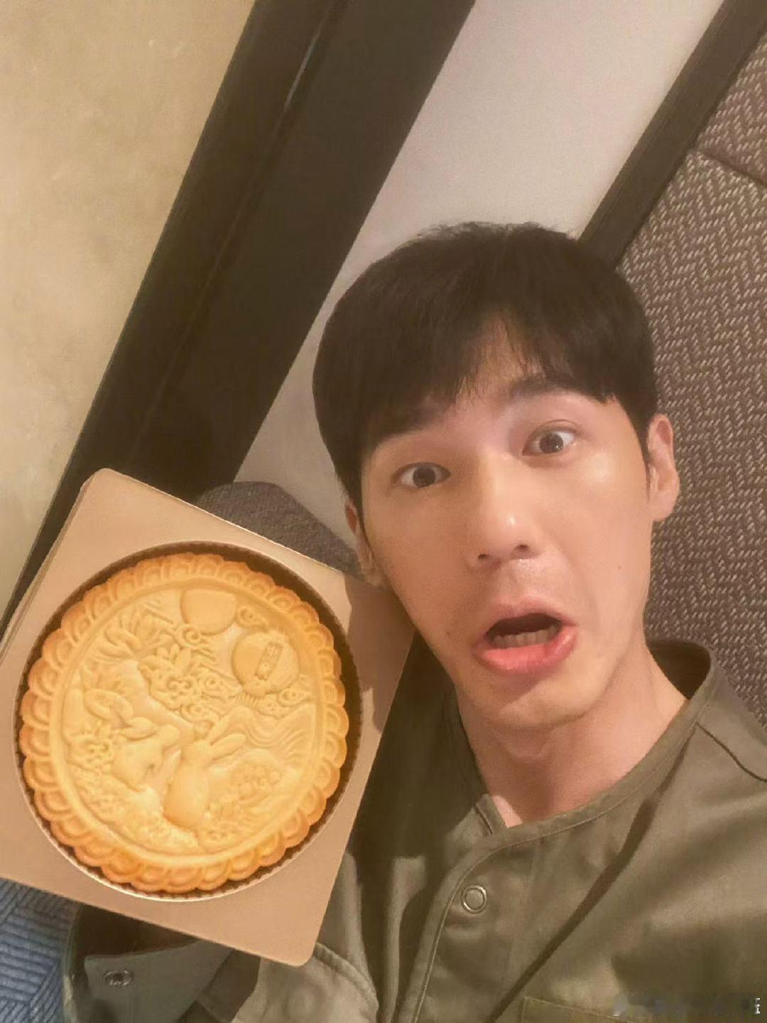 白宇和前女友谈了四年白宇和前女友分手哭了 白宇前女友说终于有了很骄傲的感觉白宇前