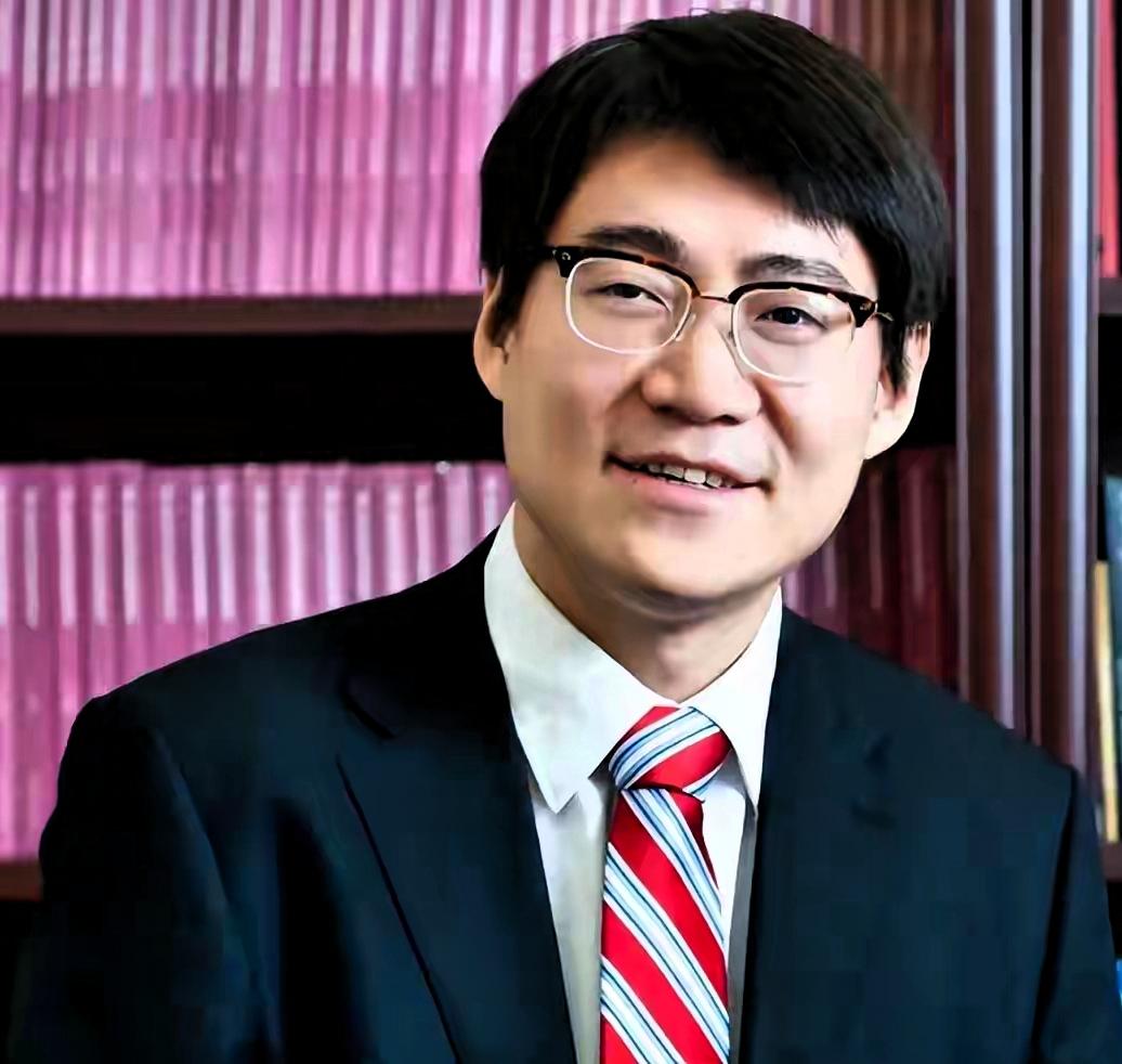 哈佛讲台之上，中国教授一句话颠覆西方认知：中国不是崛起，而是回归
 
前言
哈佛