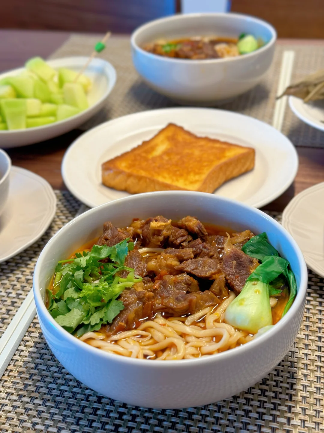 家庭版红烧牛肉面🍜这一碗太满足了！