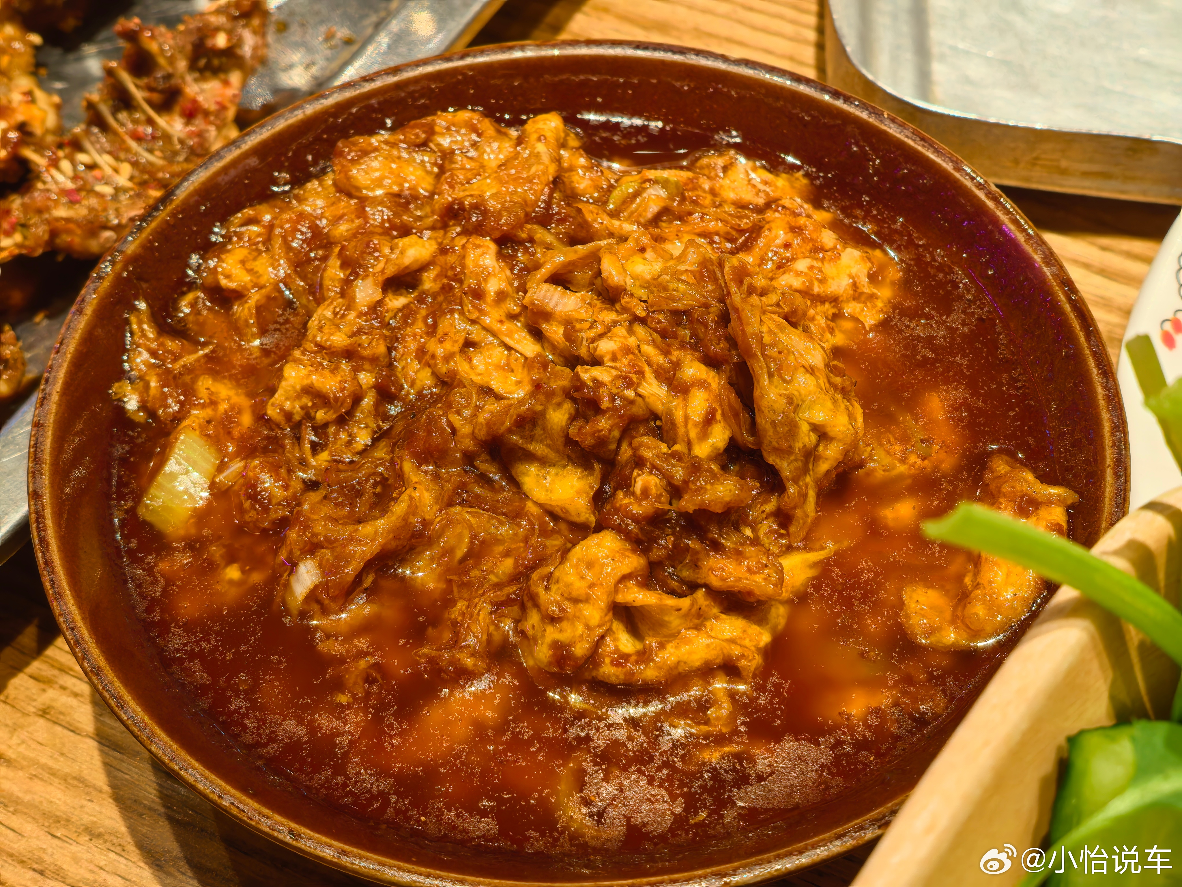 这家东北小馆子好惊喜呀！看着不咋地，但是吃起来是真香呀！！！我宣布这是我这么多年