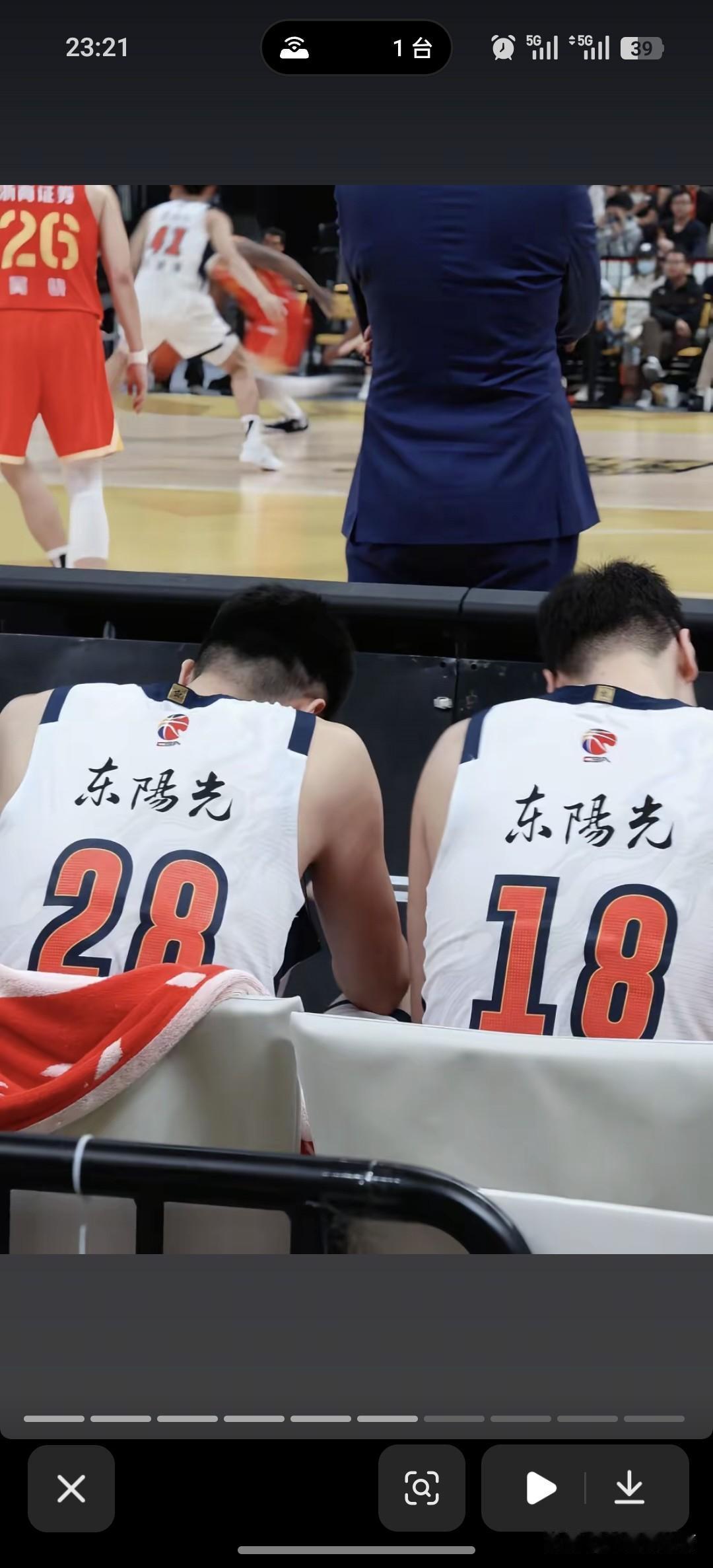 杜润旺发文告别广东宏远。15年的广东宏远生涯正式结束。这也是杜润旺今年加盟南京同