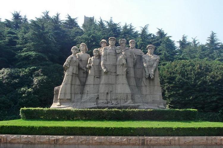 21 岁倒在突围路上，曹广梅把家里两支枪交给了游击队



1910 年，安徽寿