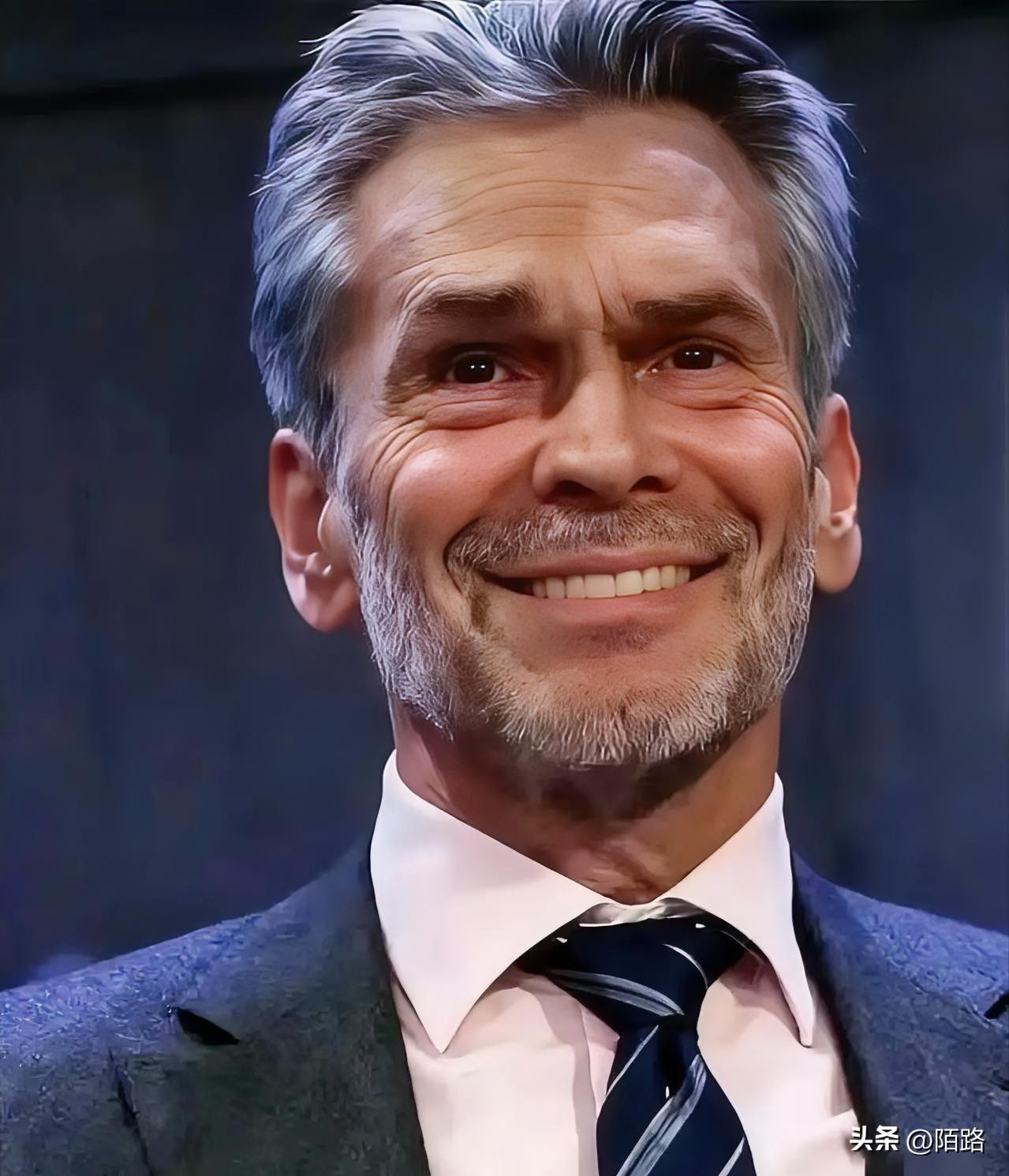 荷兰光刻机巨头ASML表示，现在在美国的技术封锁下，中企想获取EUV光刻机几乎不