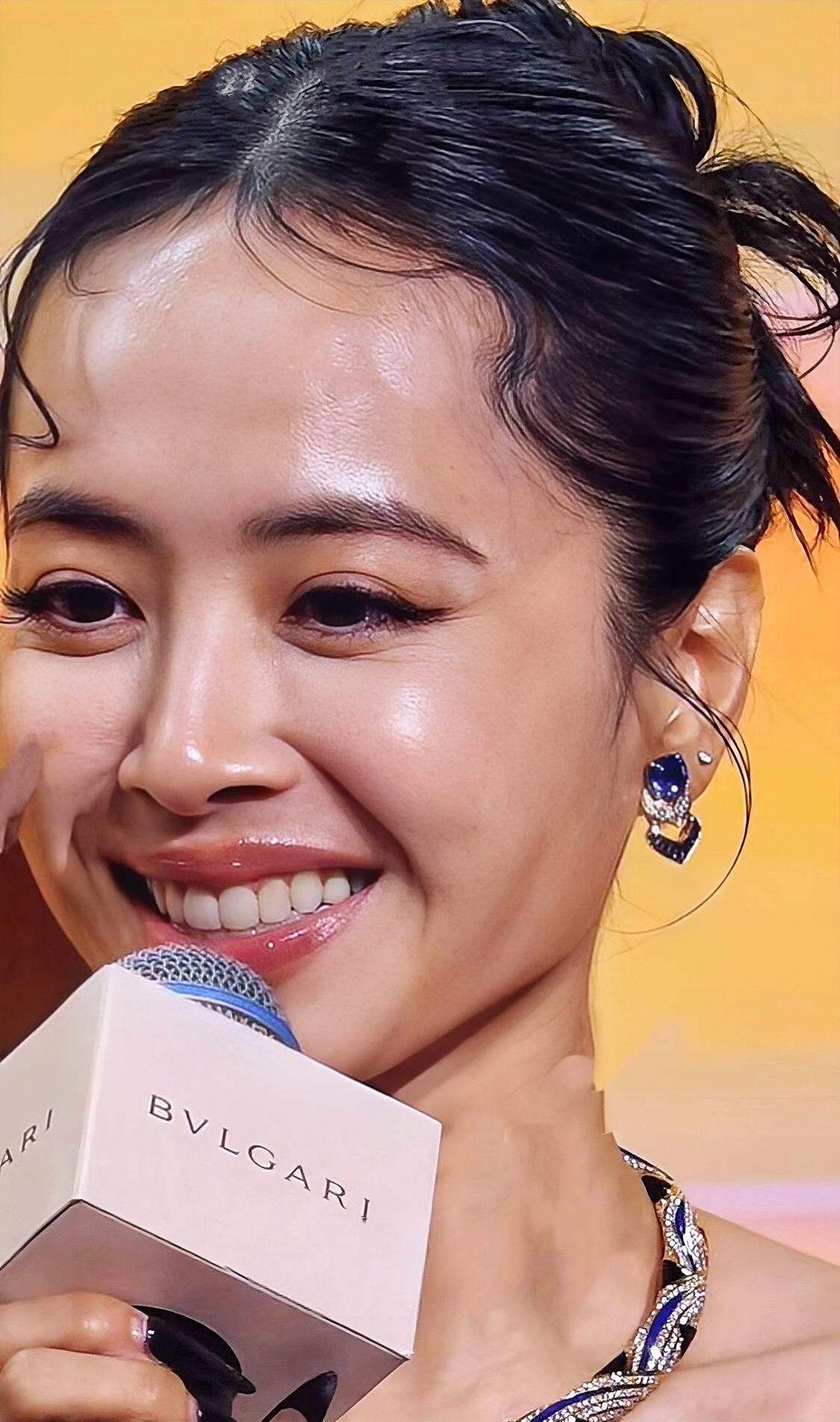 這牙是烤瓷牙嗎