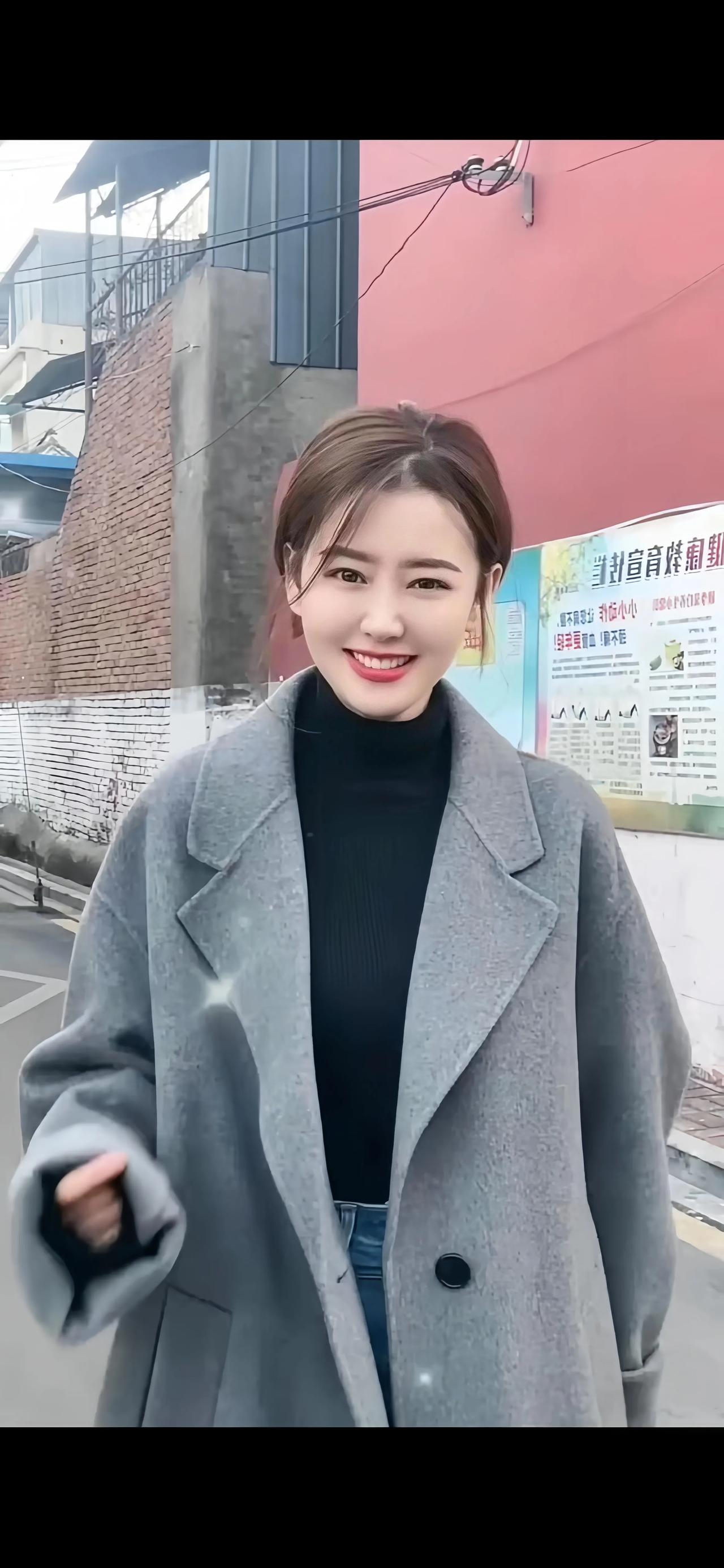 这样一身穿搭回家，回头率很高了。