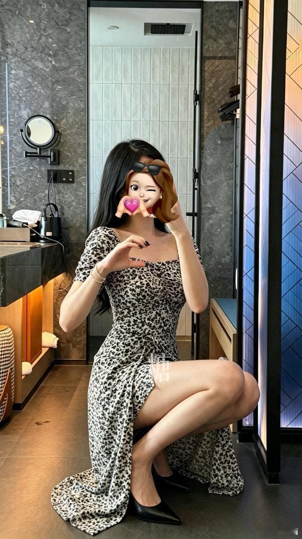 好久没买新衣服，这件豹纹连衣裙上次穿还是三年前主打一个勤俭持家日常分享 上海