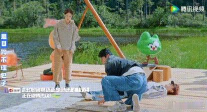 出发团粤语还是熟悉的味道现在就出发看到出发团粤语猜词游戏，我笑得肚子疼。上一季王