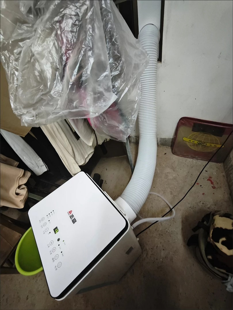 感觉这种不用安装外机的空调再发展一下，会颠覆整个中国空调市场，现在空调安装和户外