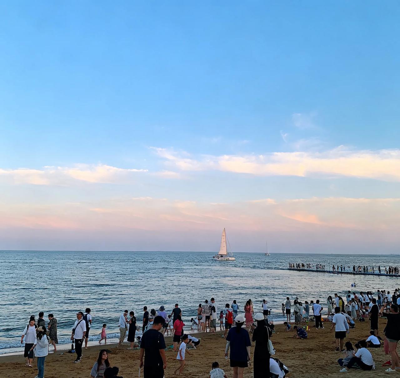 山东日照今早北风，真爽！根据最新的气象数据，今天（8月8日）早晨日照确实有北风3