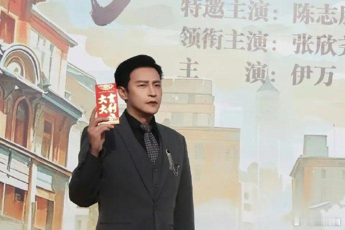 陈志朋转战短剧领域，小虎队中发展稍缓，曾靠奇装吸睛，解约后热度渐散，此次短剧之路