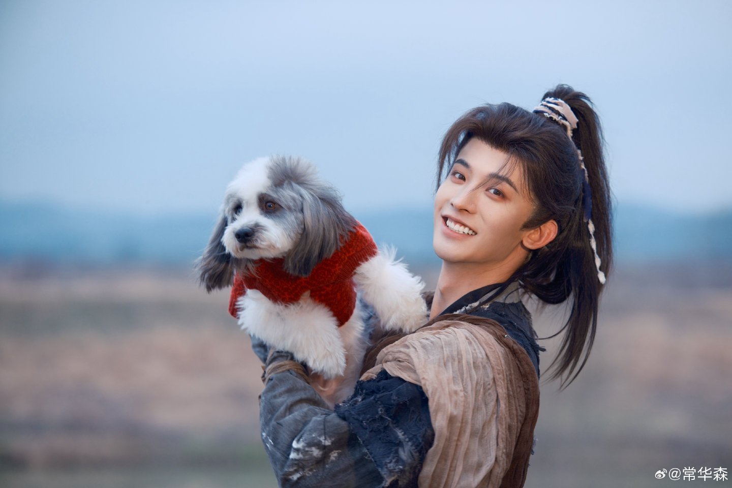 好的就这么幸福！！！九月有好多小动作哦哈哈哈！好配合！太可爱噜！！！ 