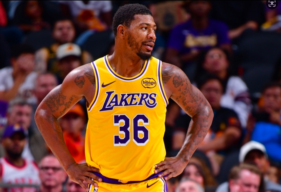 湖人战胜掘金斯玛特末节12分逆转大功臣，近5战外线神准命中率52%NBA常规赛继