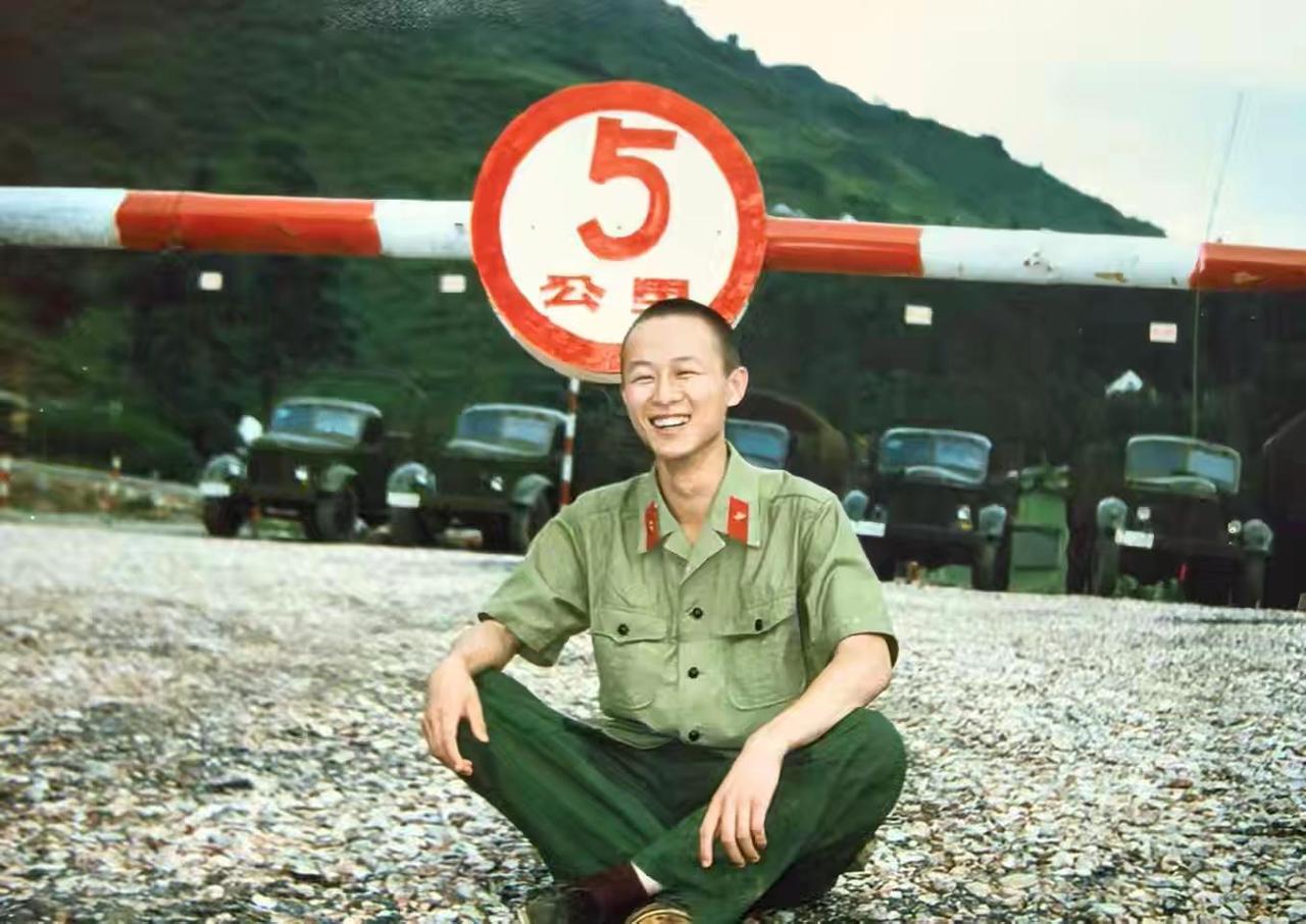 61师师通讯营陕西籍参战老兵马原在老山前线的风采