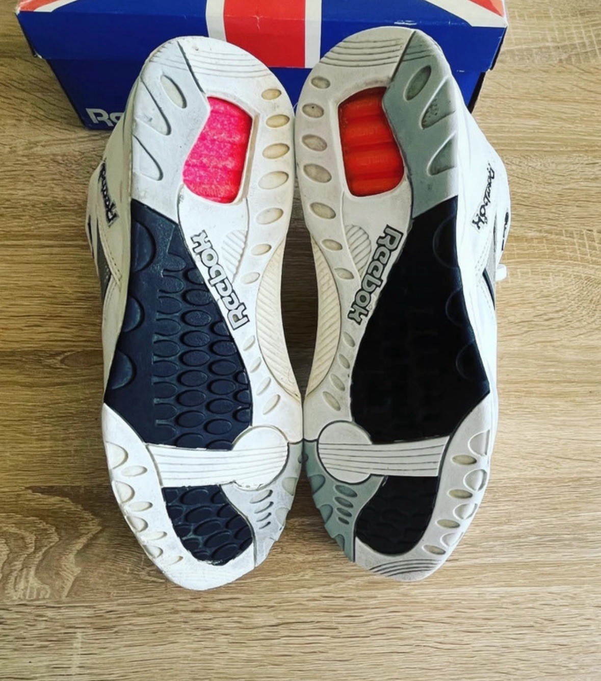 Jean-Claude Van Damme - Reebok CXT PUMP鞋