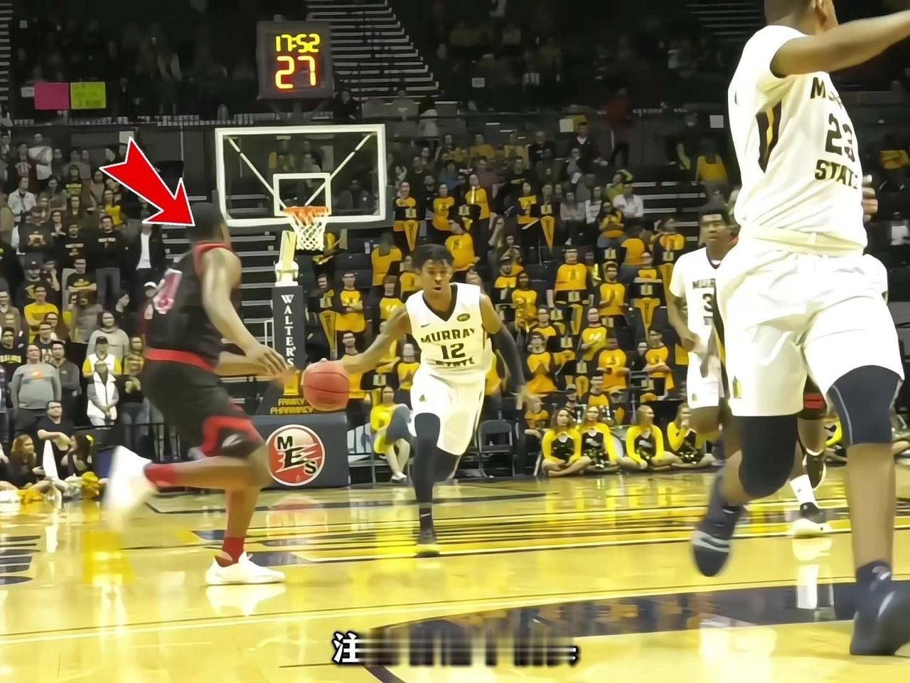 🏀逐帧拆解莫兰特变向的3个细节，看完就会发现他厉害根本不只是跑得快。
1️⃣变