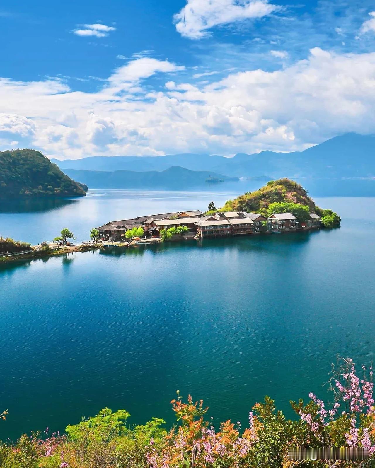实在难以想象，
有钱又有闲的时候为什么不常常去旅游呢？
要是有钱又有闲，在家想做
