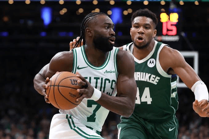 消息人士透露，凯尔特人队正寻求在下周二的NBA选秀大会首轮中，从他们的第27顺位