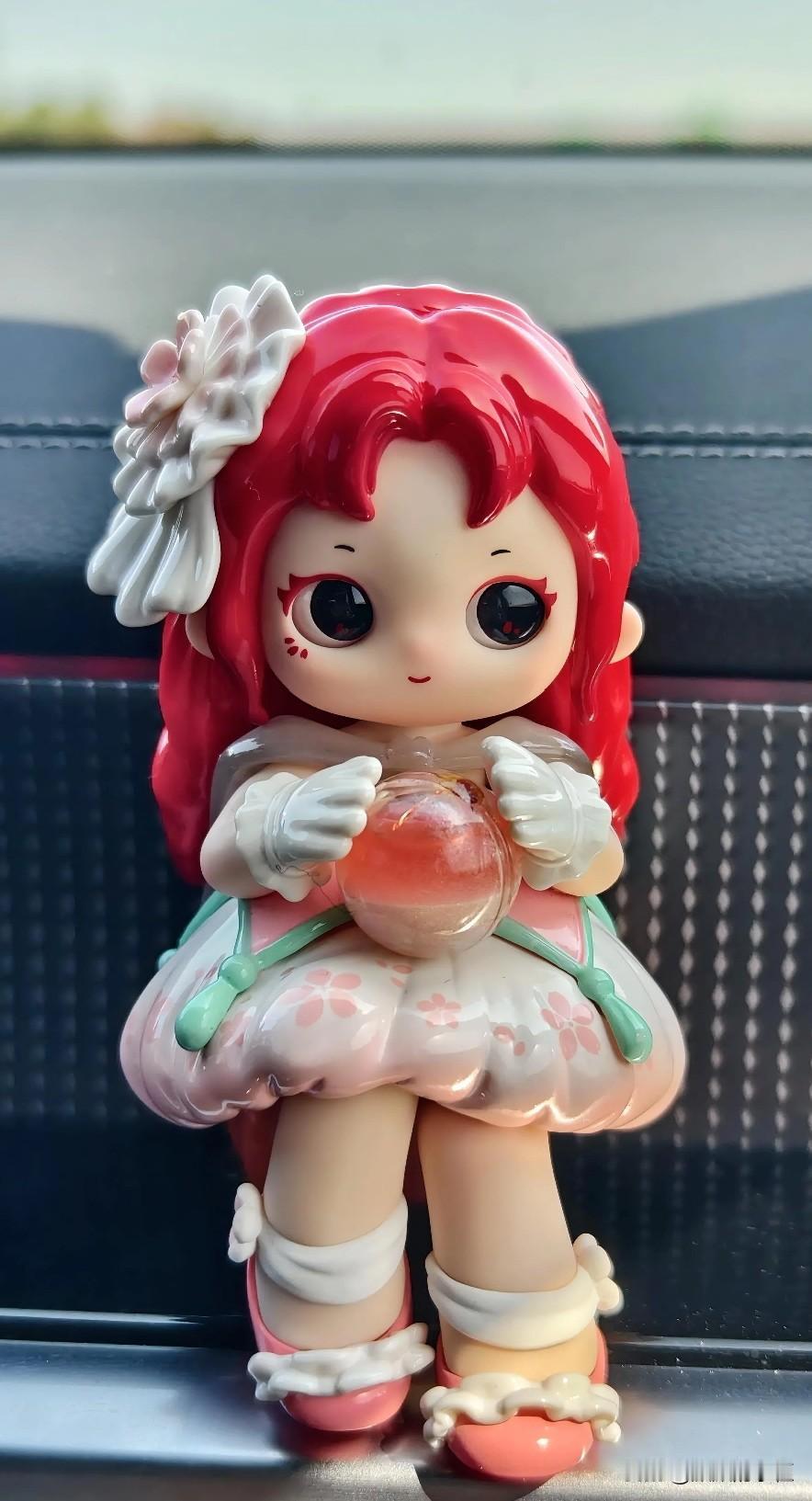 今天发财了，捡到一天假期！起床洗漱后开车上班，出小区后忽然感觉不对劲，赶紧再查了