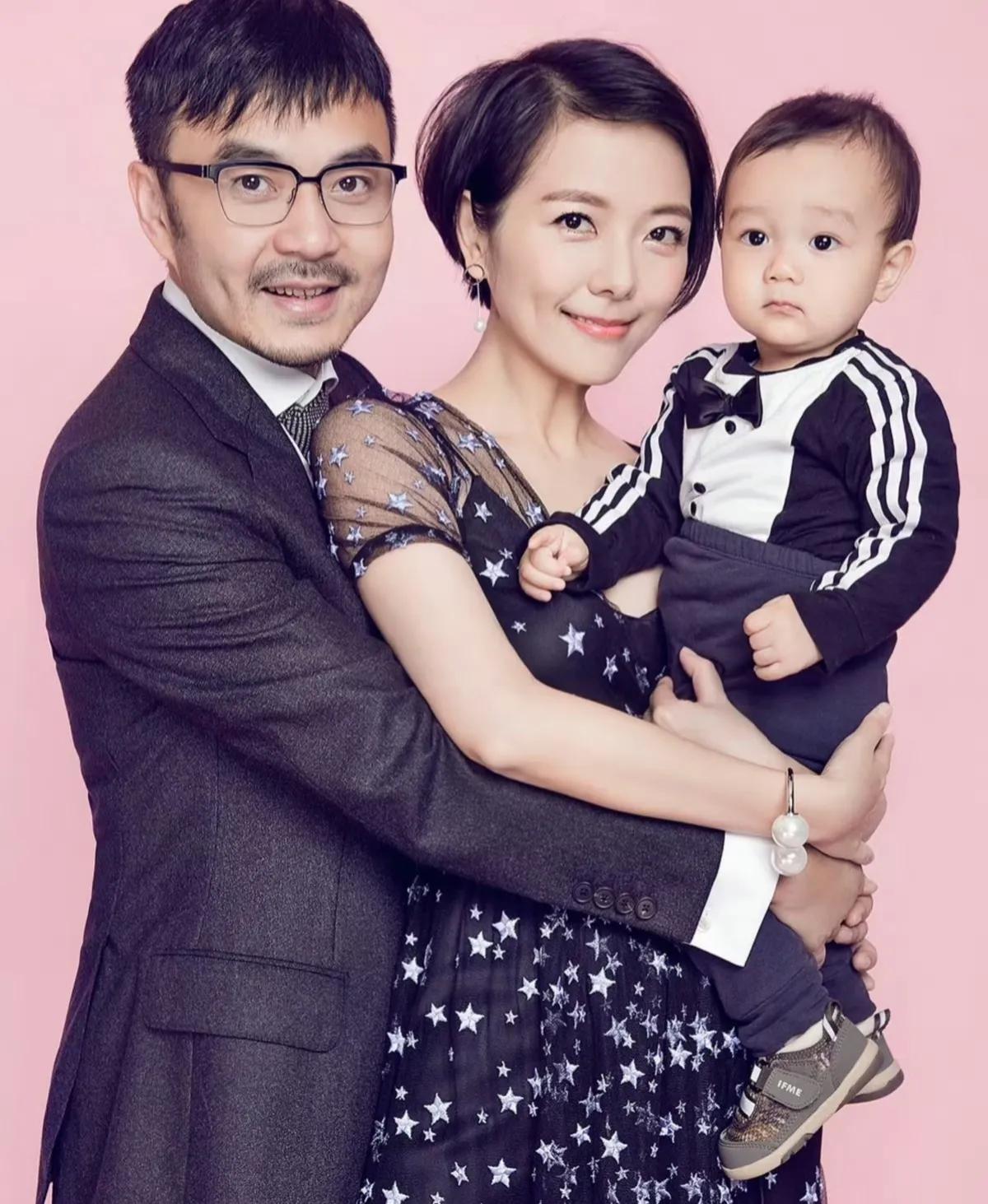 杨乐乐谈及婚姻生活，竟然流下眼泪：“我付出了大量的时间给我的家庭和孩子，我把自己