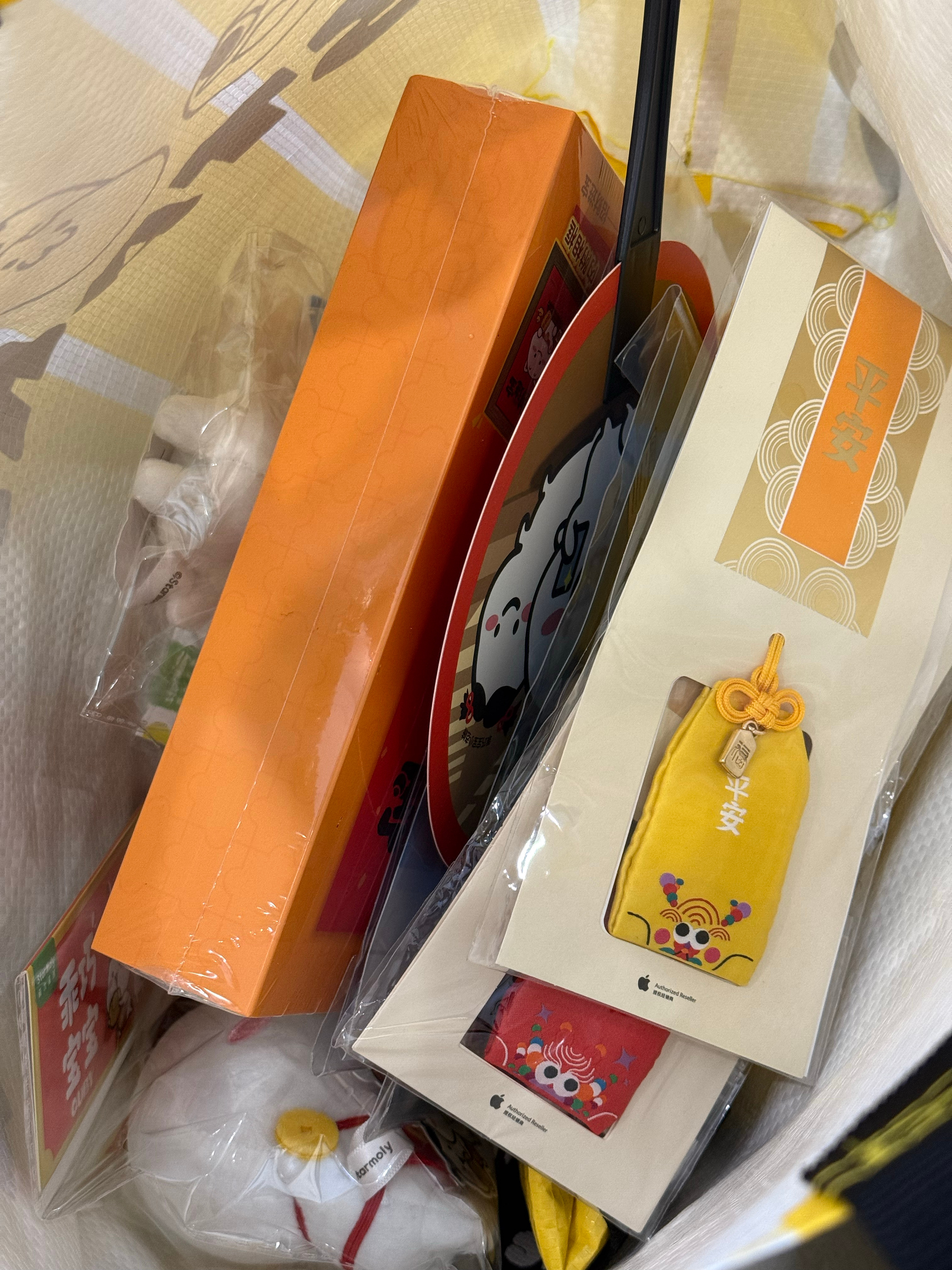 🎉7月专属彩蛋已为铁粉们悄悄就位了！🎁每一个都是随机掉落的隐藏惊喜～📌记得