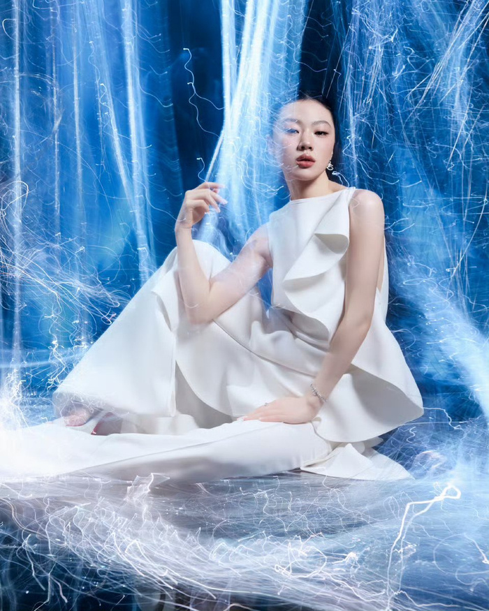 单依纯道歉迟来的歉意虽到，但版权问题不容敷衍。团队疏忽不该成为借口，唯有坚守规则