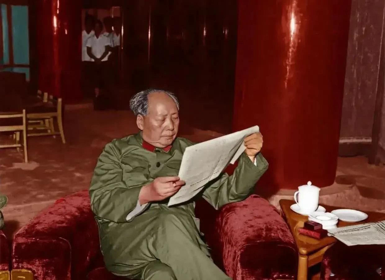 【九九缅怀、久久缅怀历史回声 】毛主席说 :“中国一切政党的政策及其实践在中国人