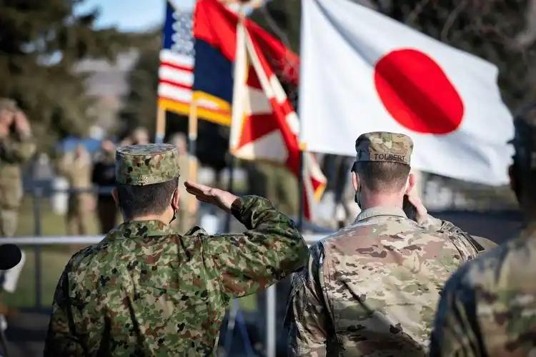 5月26日，中方就日本近期表态作出回应，日本这边嘴上一直强调“专守防卫”没变，还