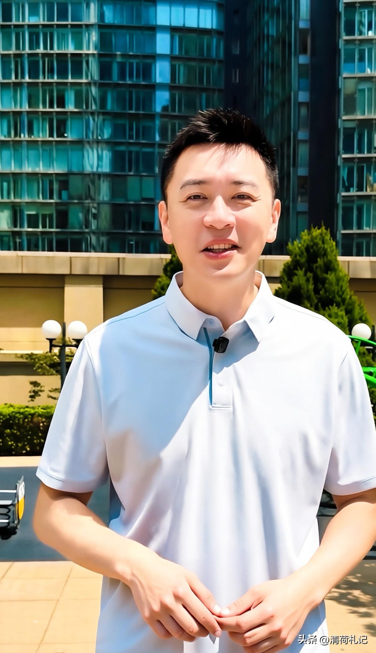 杨鸣，永远的辽篮骄傲，从球员时代的翩翩少年，到如今带领球队乘风破浪的主帅，再到各