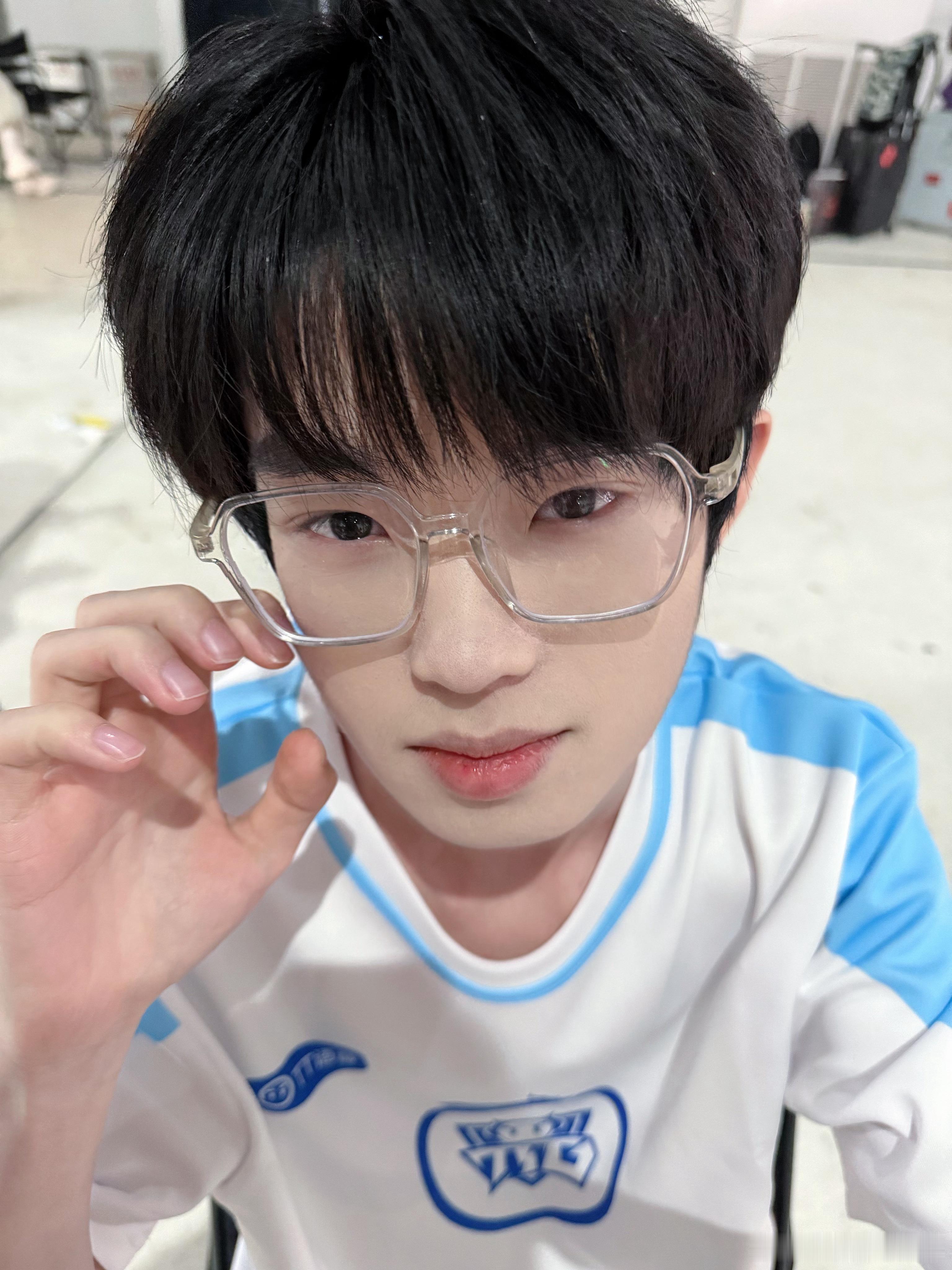 妹妹我想你啊  今天啵啵间见不 