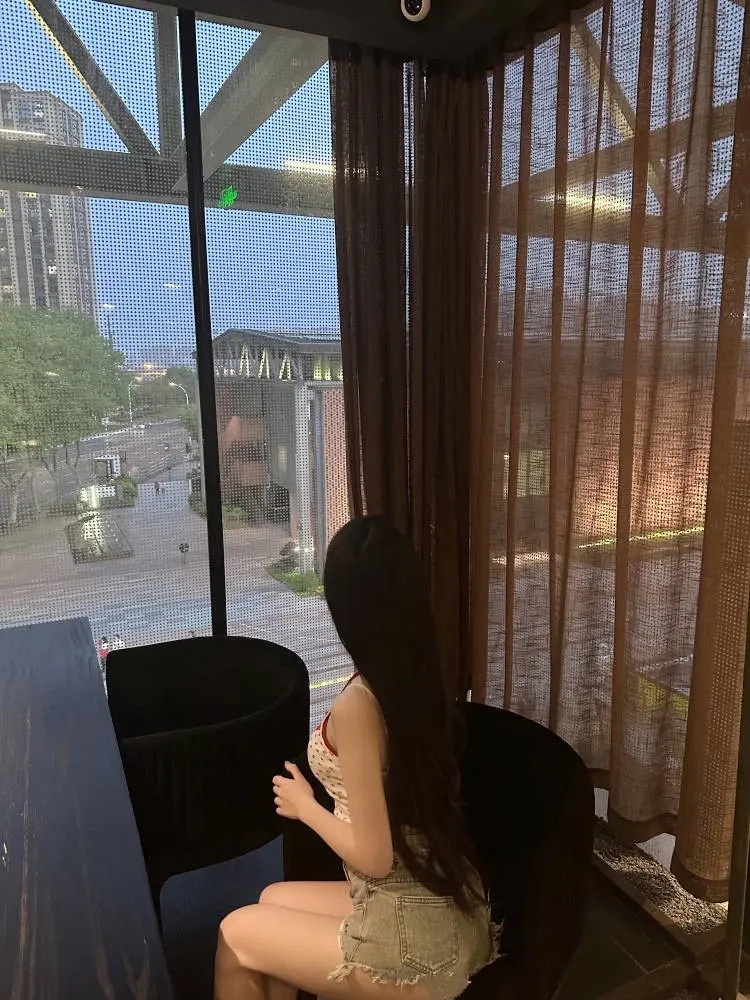 叫她宝宝 叫我扫充电宝是吧