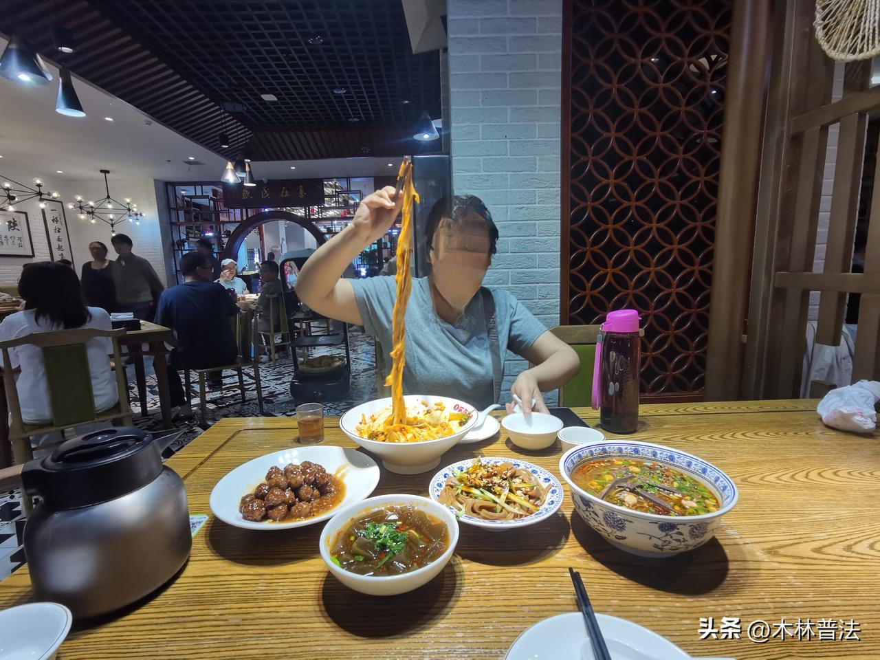 这碗面美的很！嘹咋咧[惊呆][奋斗]