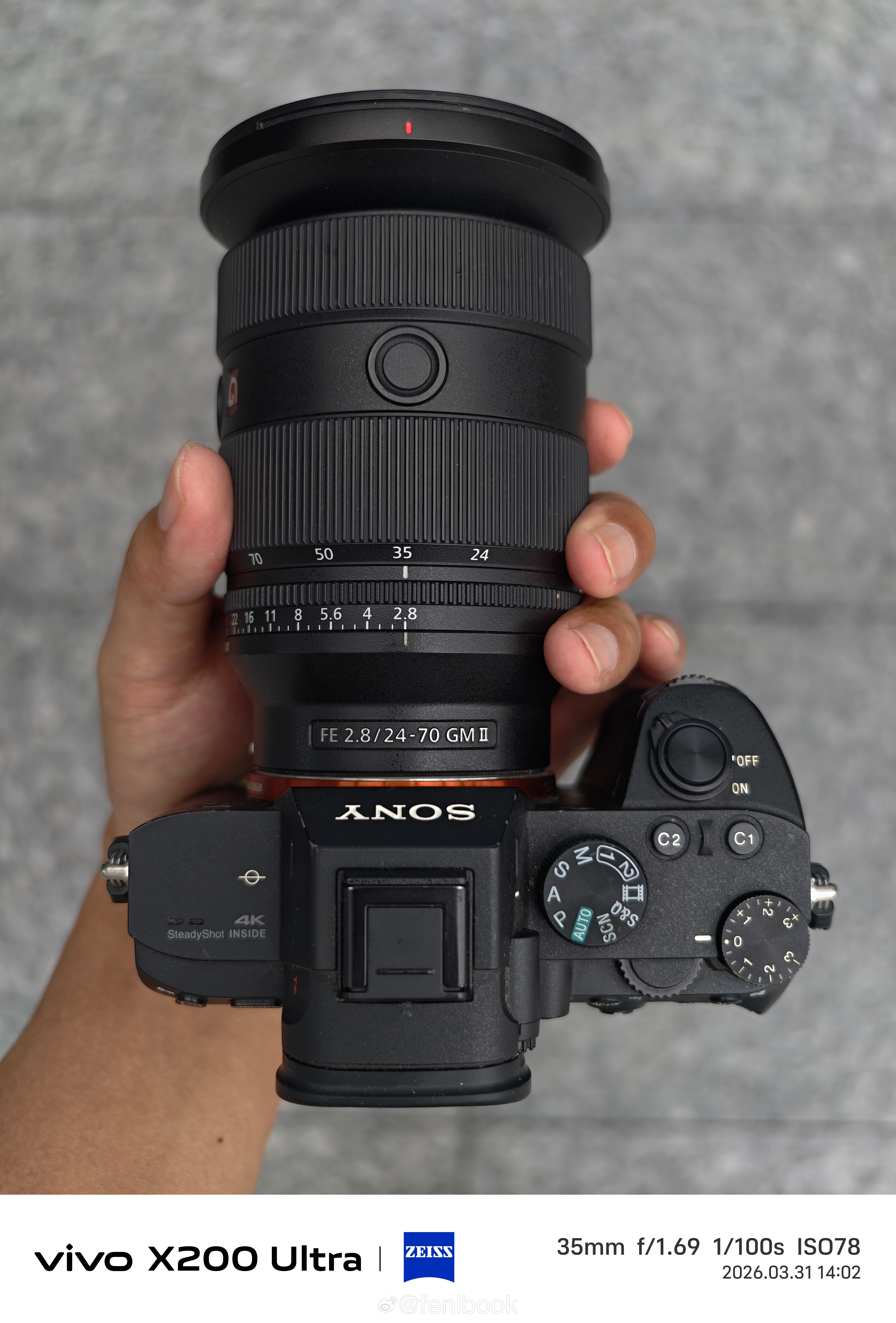 没有35定，那就凑合用GM2来对比，不算欺负索尼吧，我应该是第一个用vivo X